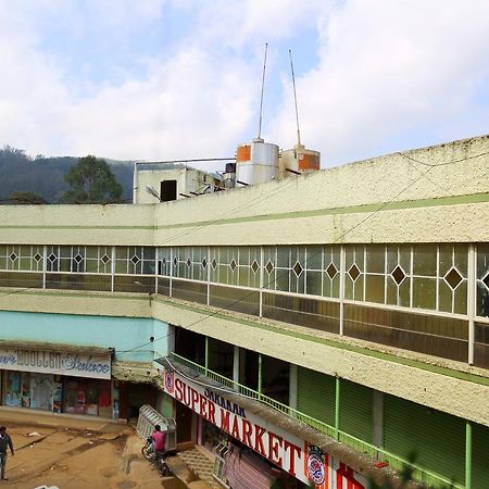 Hotel Charring Cross Ooty Buitenkant foto