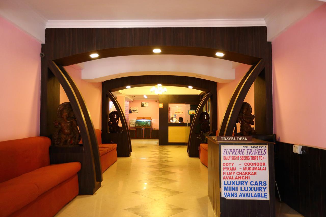 Hotel Charring Cross Ooty Buitenkant foto