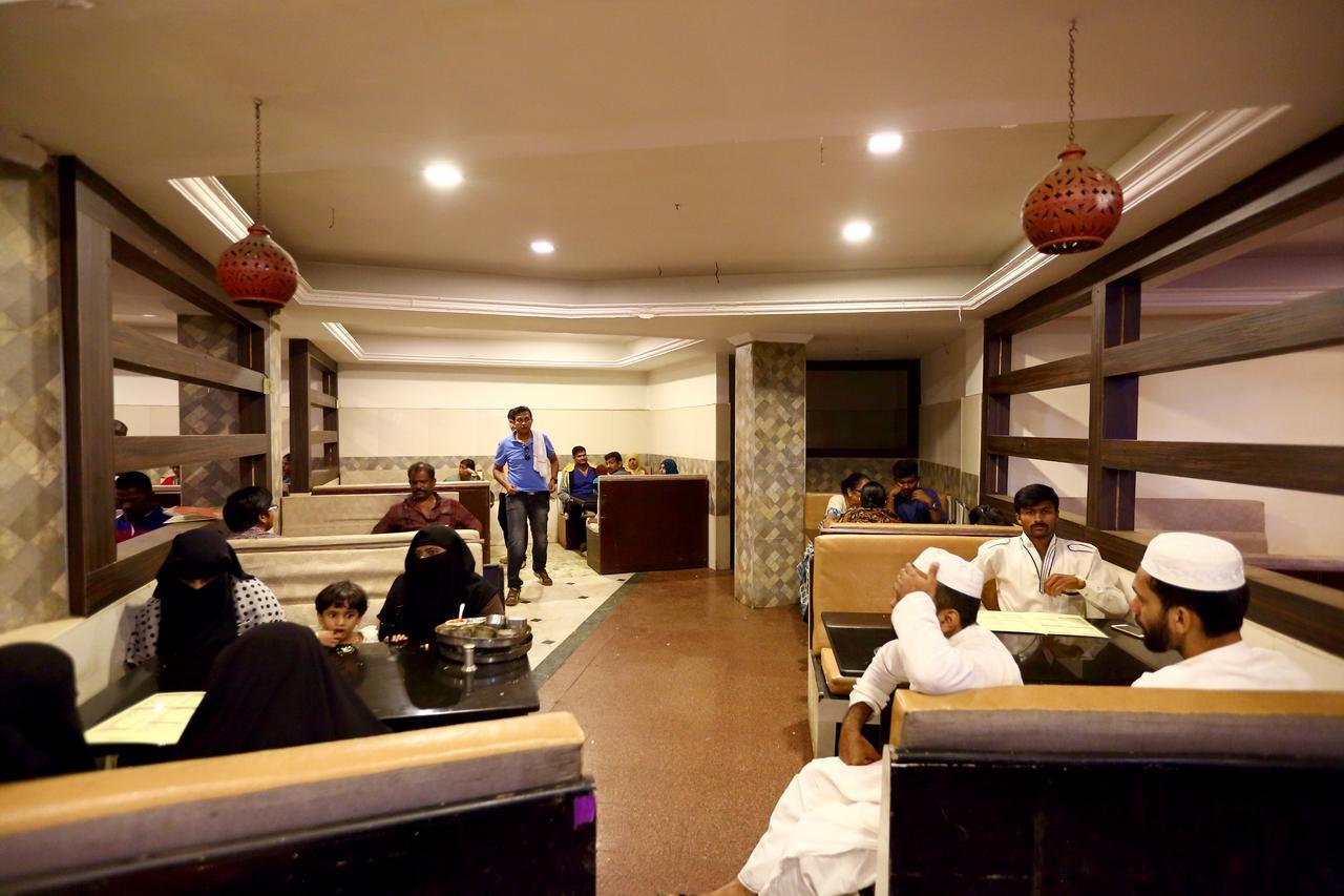 Hotel Charring Cross Ooty Buitenkant foto