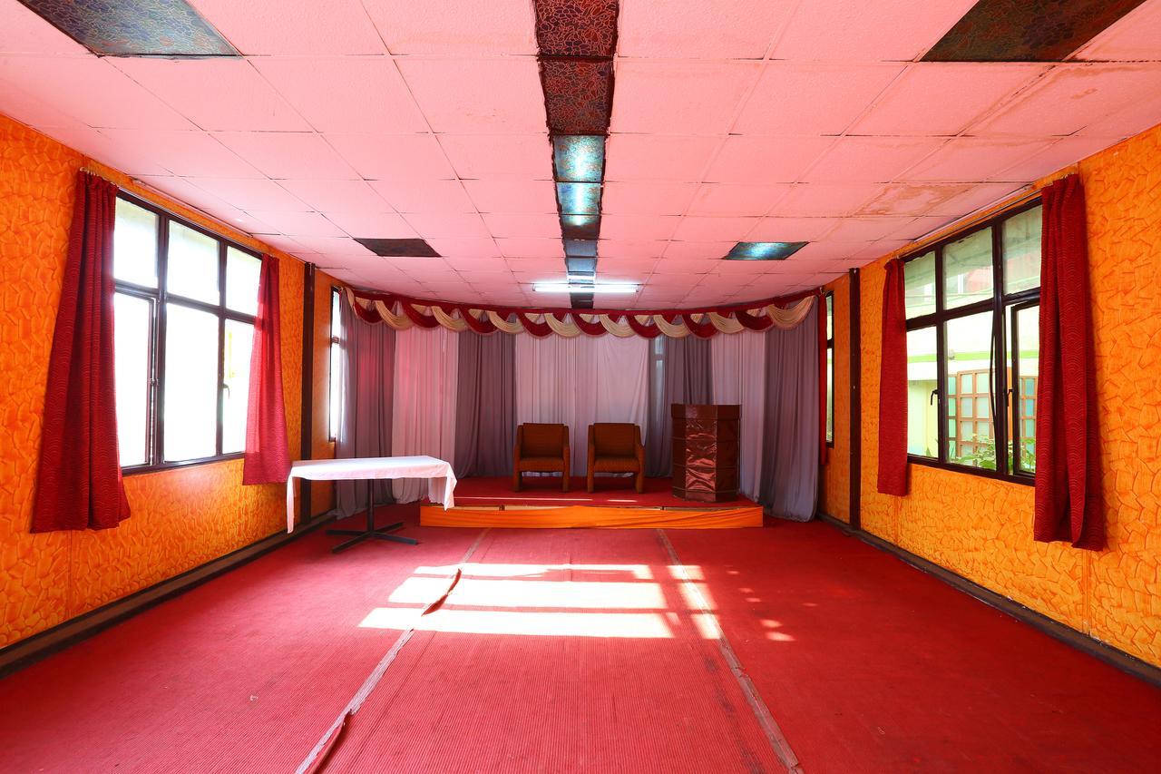 Hotel Charring Cross Ooty Buitenkant foto